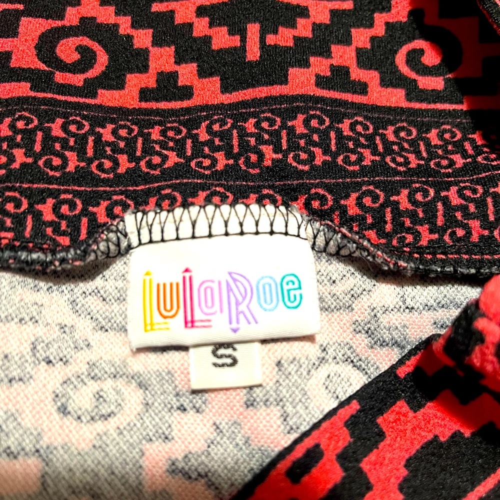 Lularoe shirt size mall